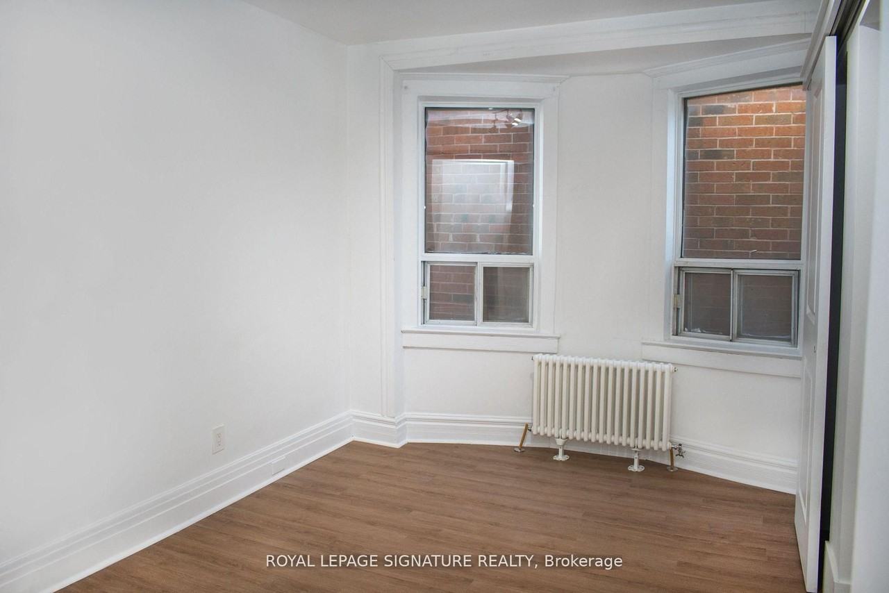 493 Saint Clarens Avenue - Photo 7 of 15