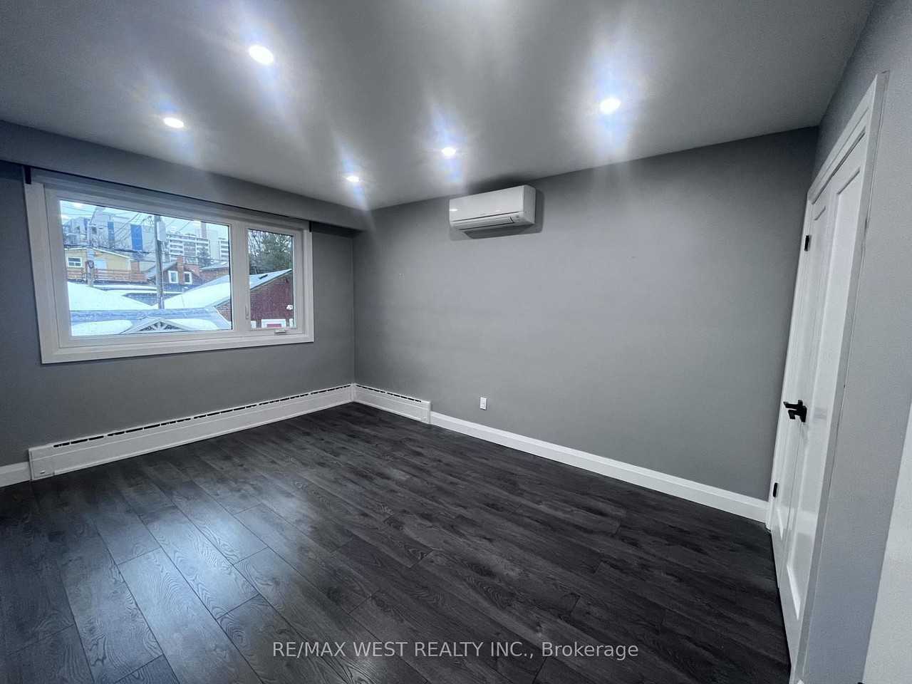 241 Wychwood Avenue - Photo 4 of 10