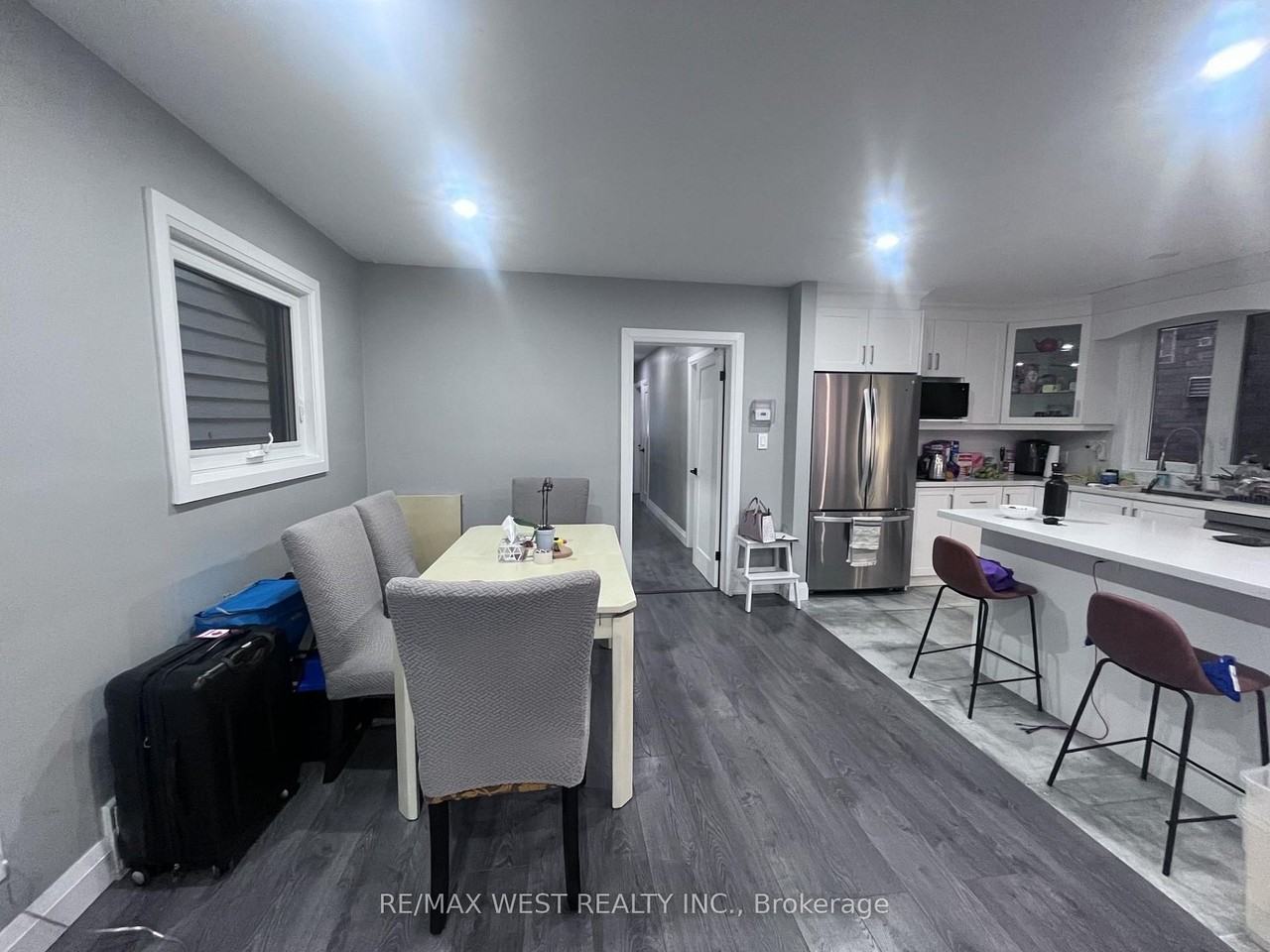 241 Wychwood Avenue - Photo 2 of 10