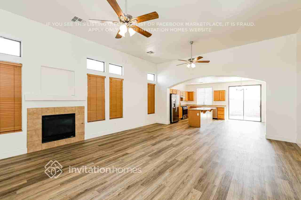 3936 Maldive Isle Ct - Photo 5 of 18