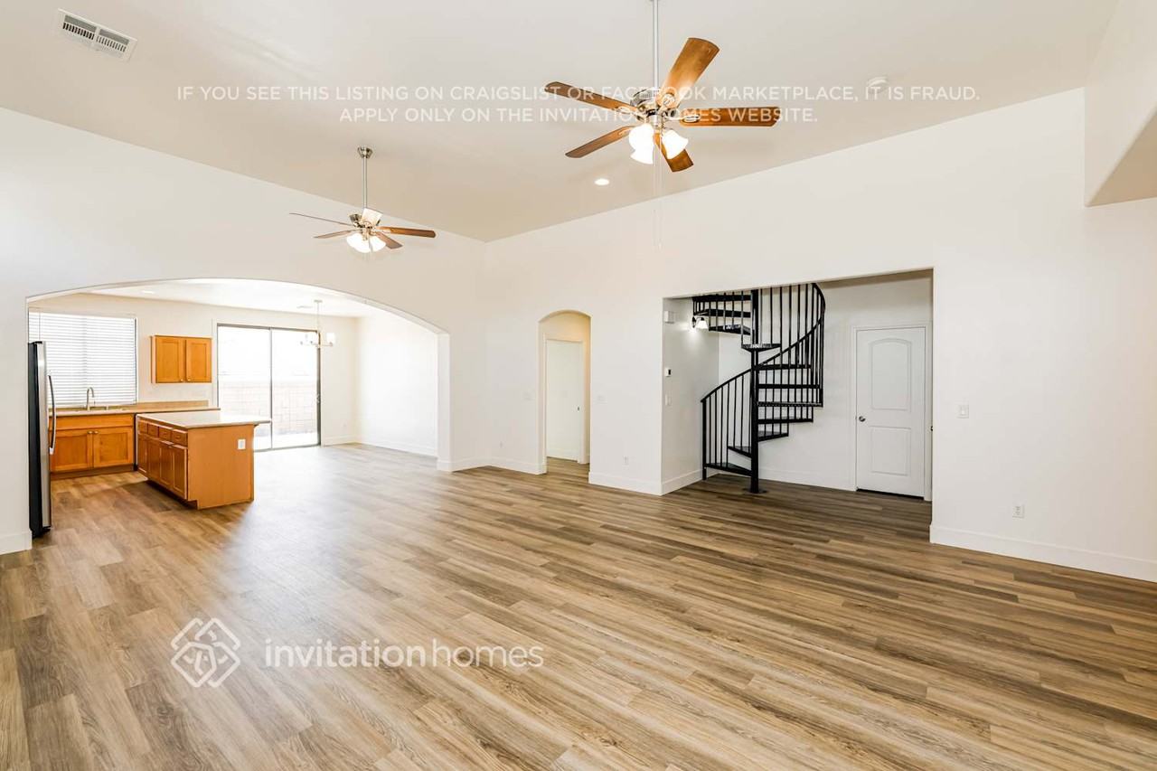 3936 Maldive Isle Ct - Photo 7 of 18