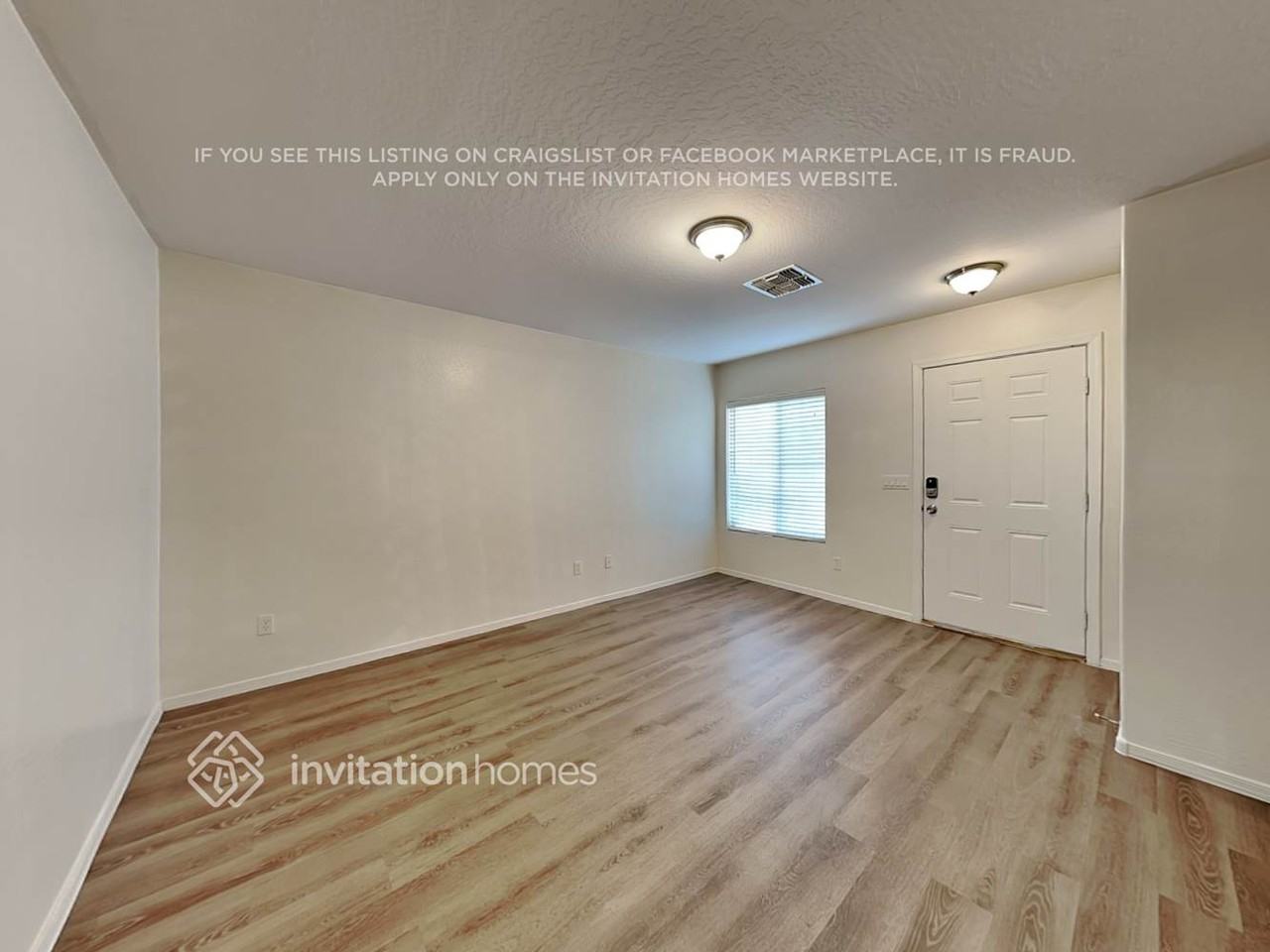 22512 W Desert Bloom St - Photo 3 of 18