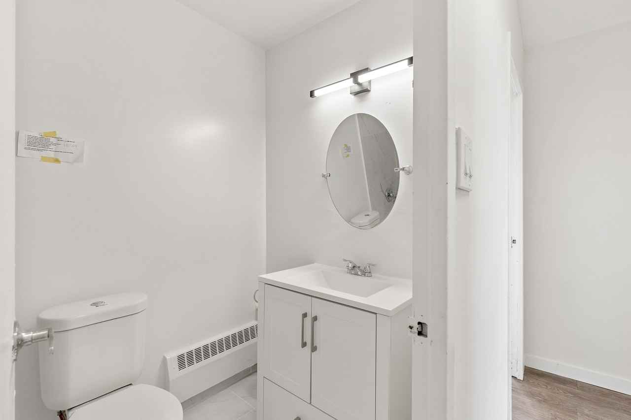 Driftwood Apartments - Photo 4 of 10