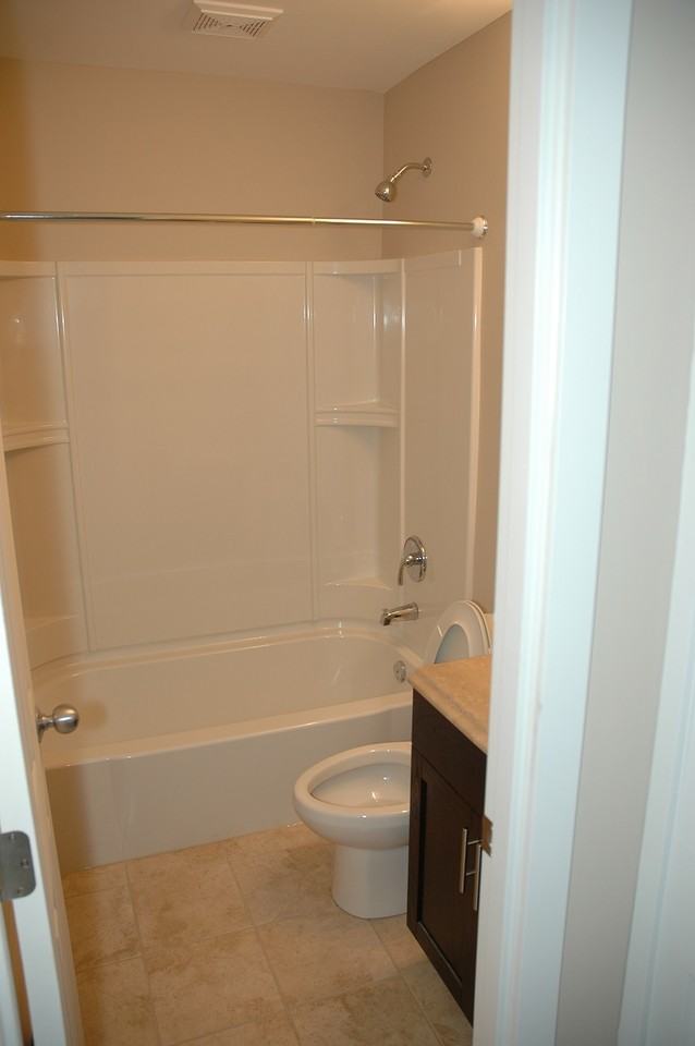 387 Edison Avenue - Photo 7 of 15