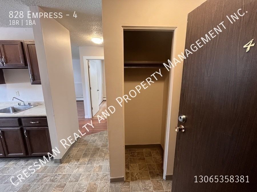 828 Empress - Photo 7 of 8