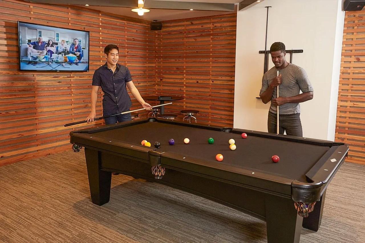 Pine St #3605 - Photo 7 of 10