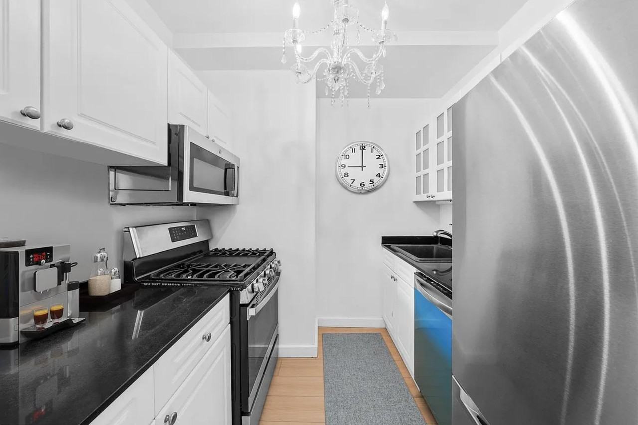 West St #3107 - Photo 5 of 7