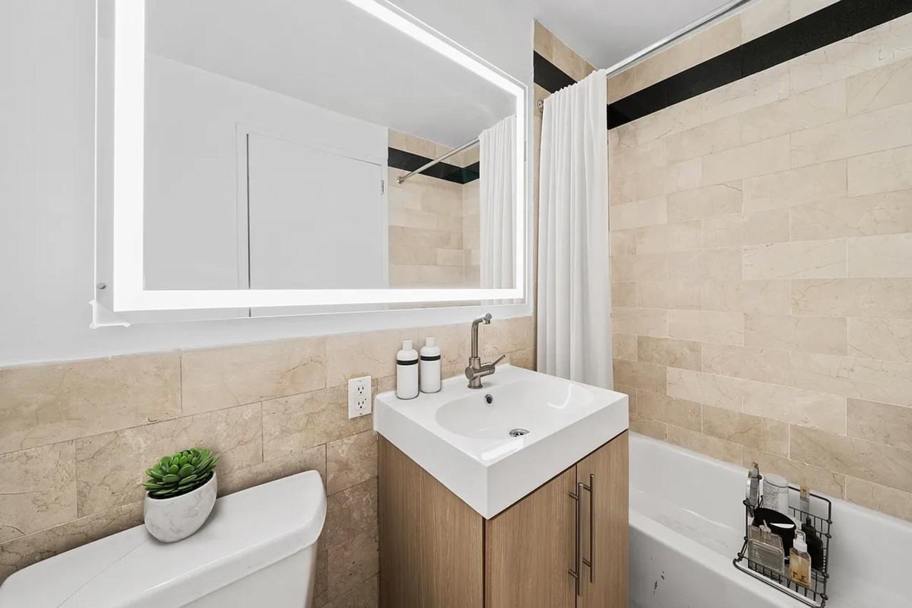 West St #2317 - Photo 4 of 7