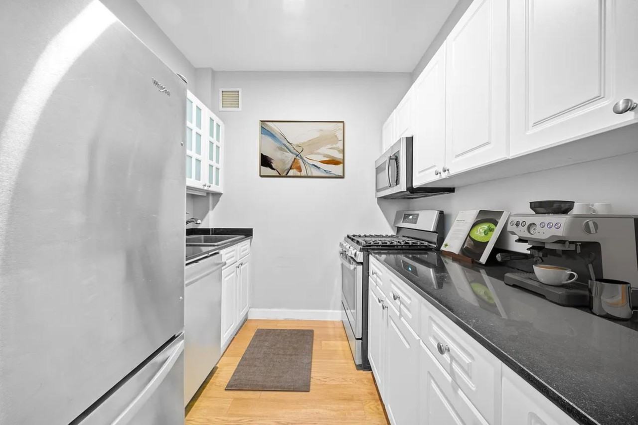 West St #1942 - Photo 3 of 6