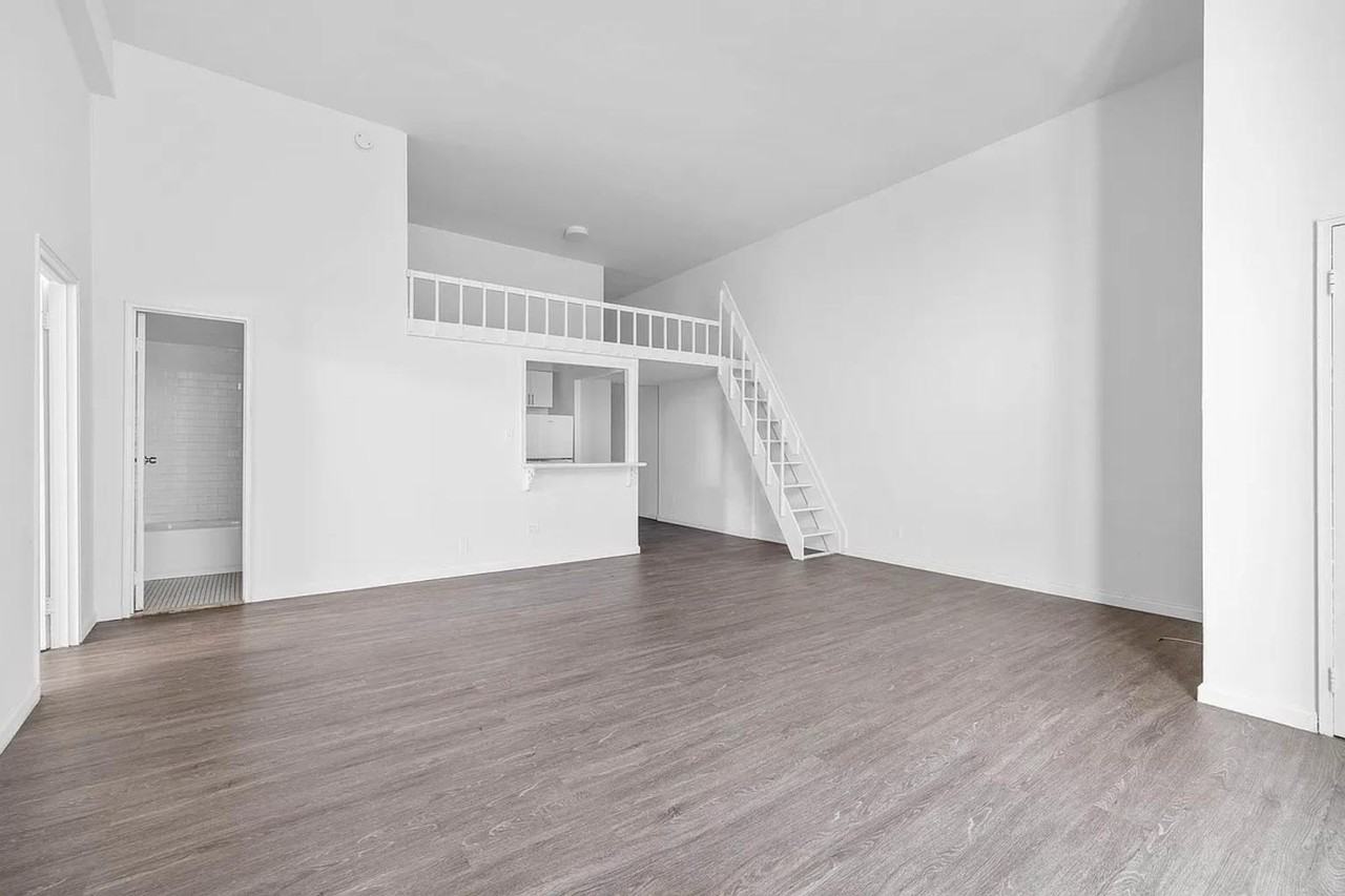 Gold St #406 - Photo 4 of 5