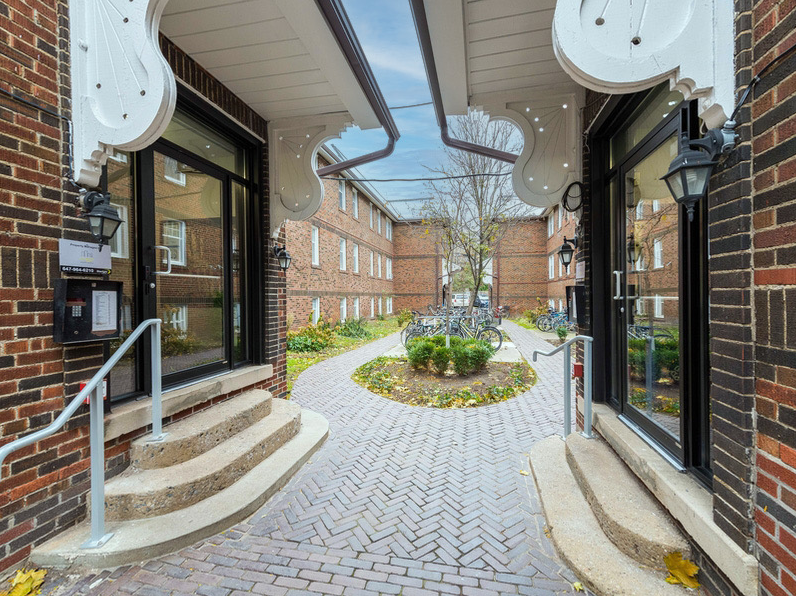 245 Howland Avenue - Photo 6 of 16