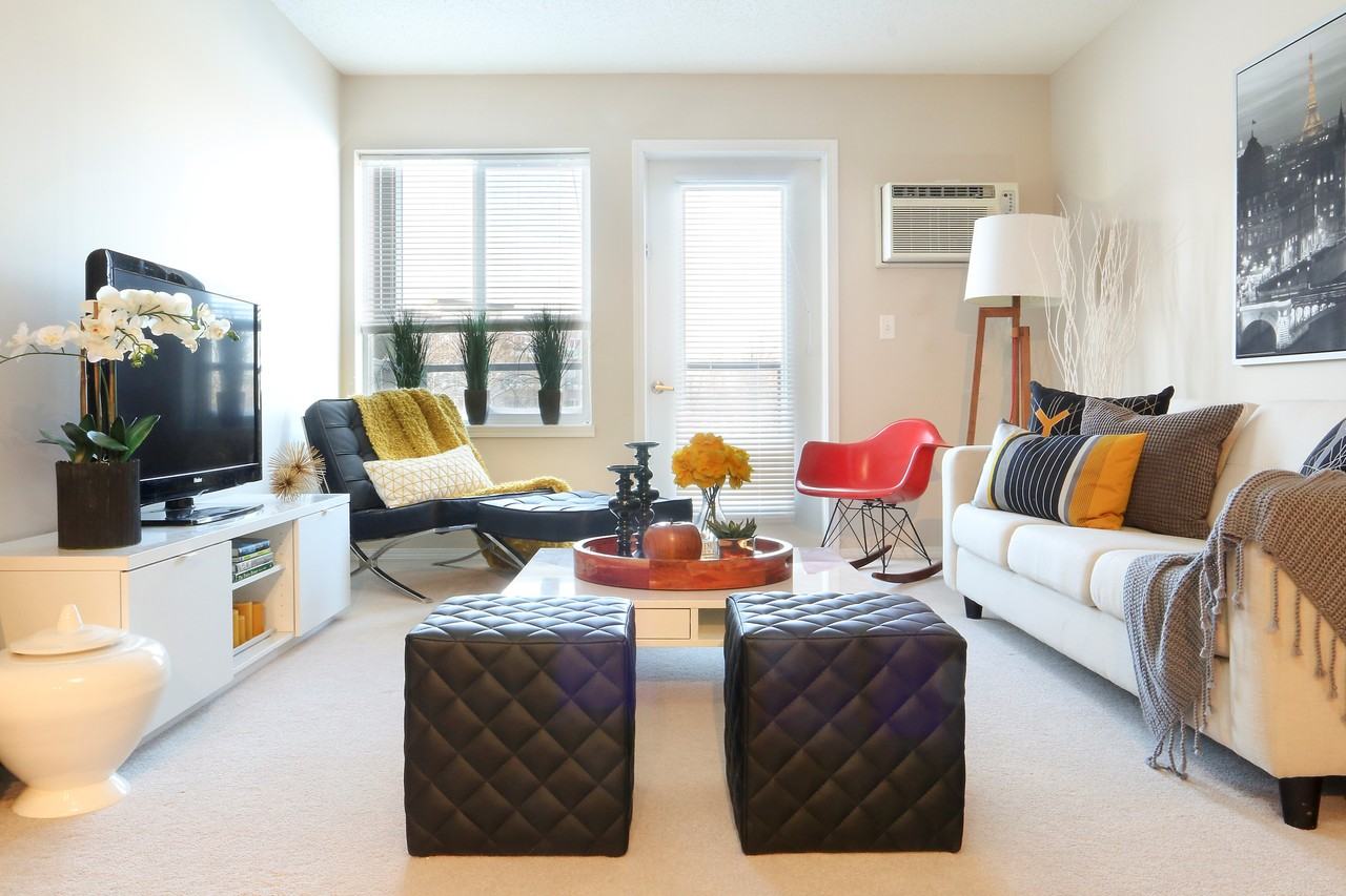 Kenwood Court - Photo 2 of 24