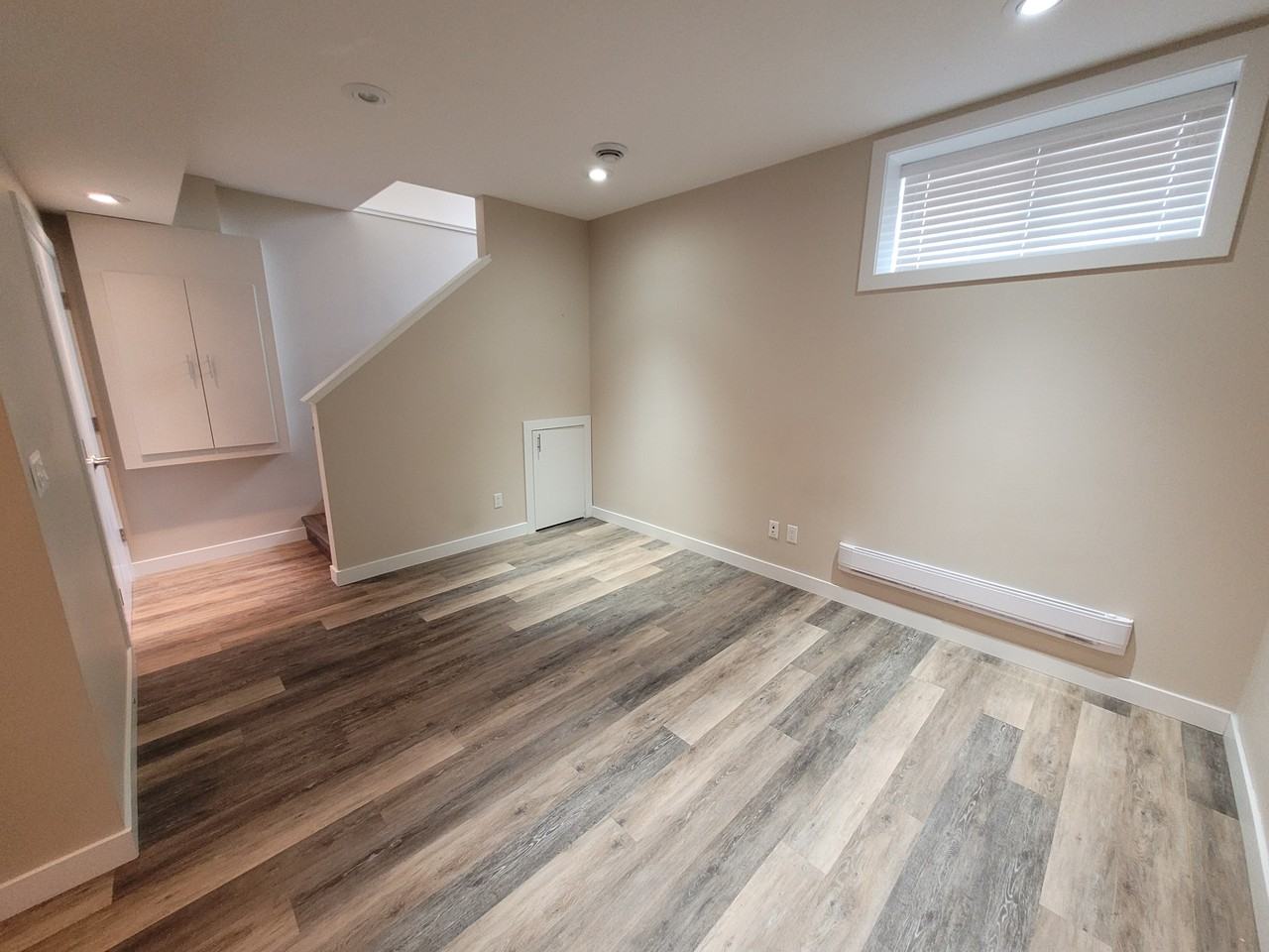 1616A Alexandra Avenue (Basement Suite) - Photo 2 of 8