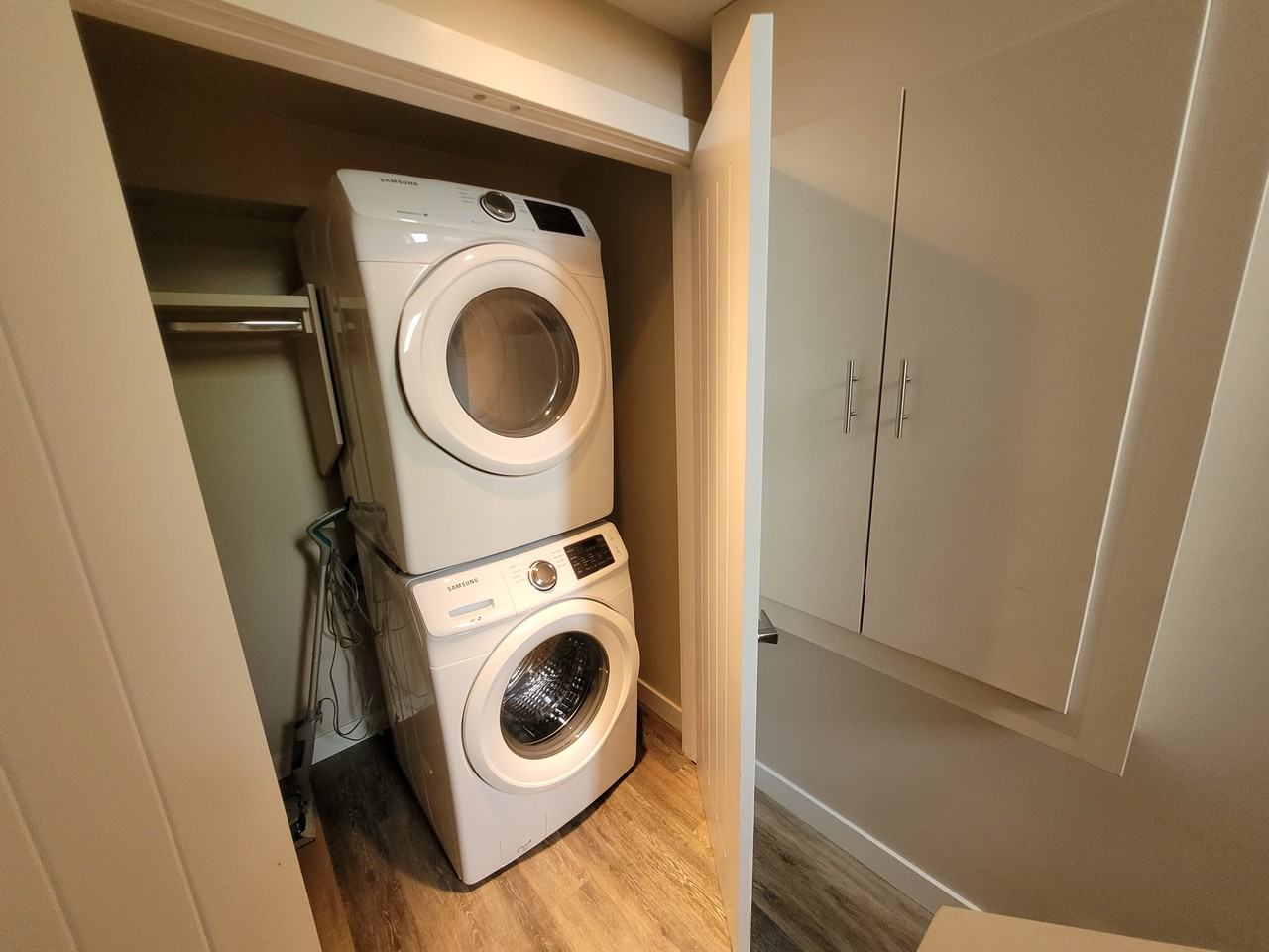 1616A Alexandra Avenue (Basement Suite) - Photo 7 of 8