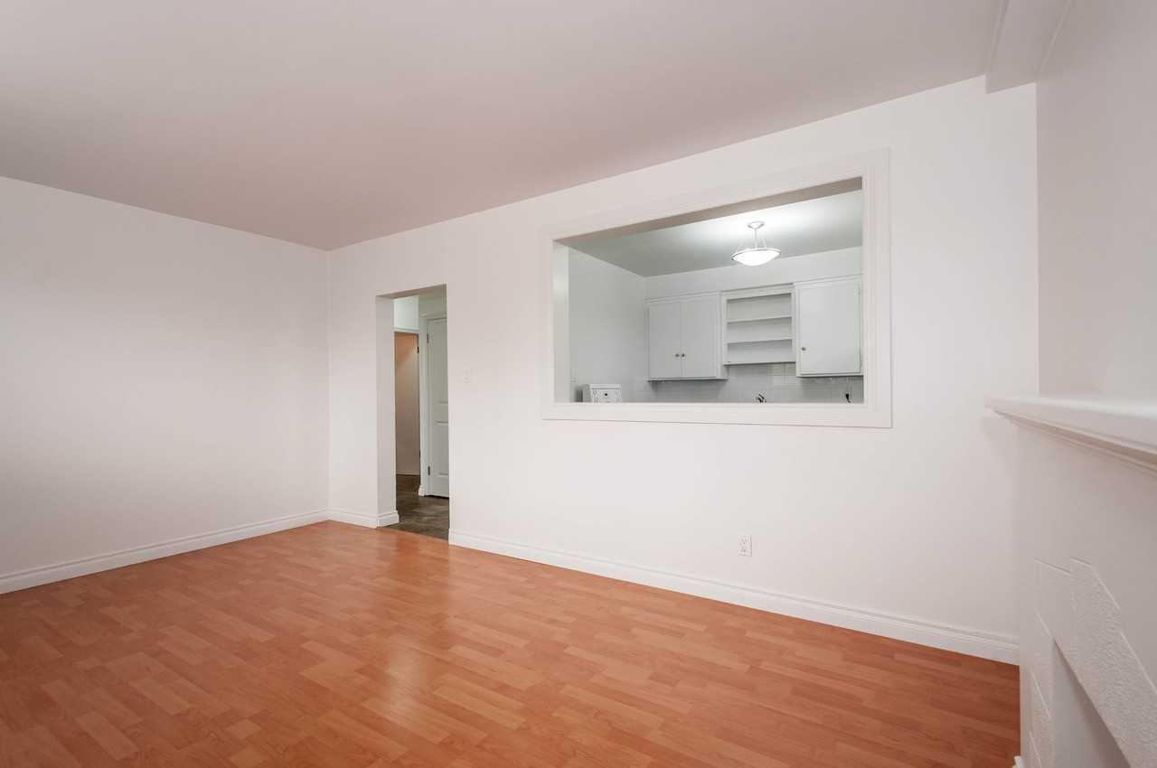 Twinson - Photo 6 of 9