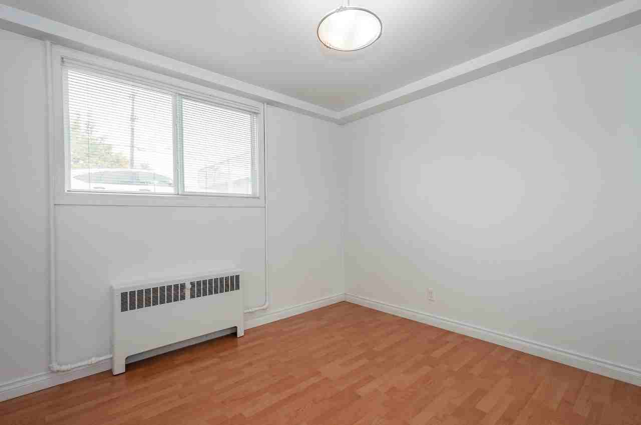 Twinson - Photo 7 of 9