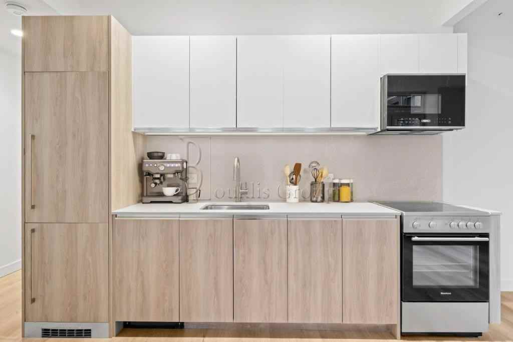 100 John St #2909 - Photo 3 of 3