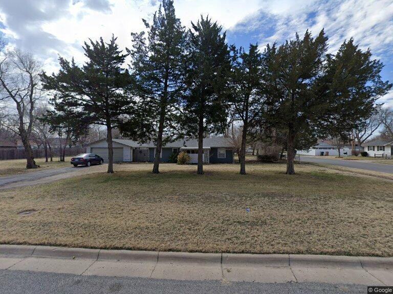 1301 E 9th Ave - Photo 2 of 8