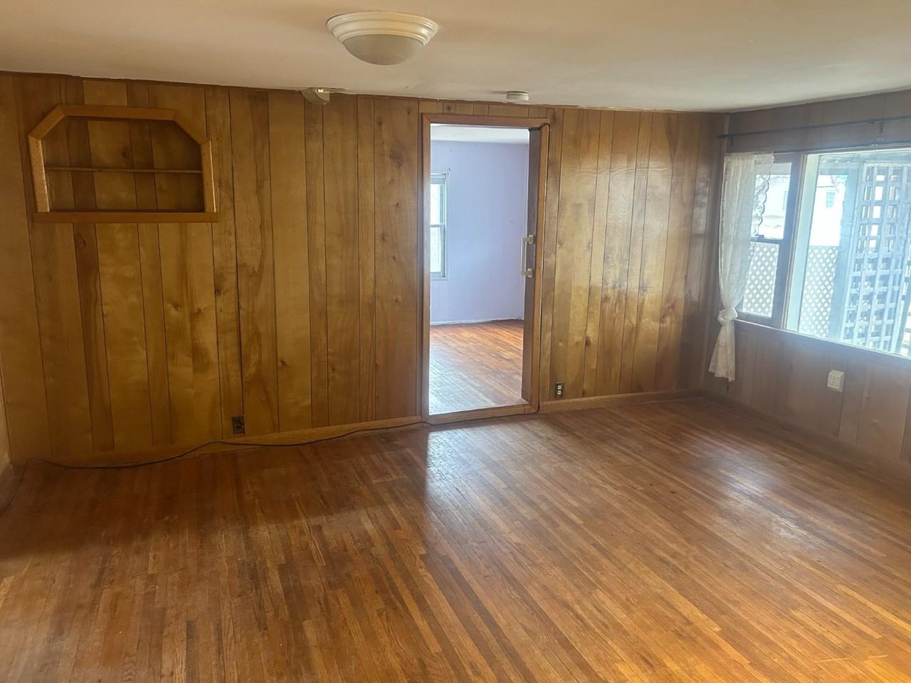 1301 E 9th Ave - Photo 3 of 8