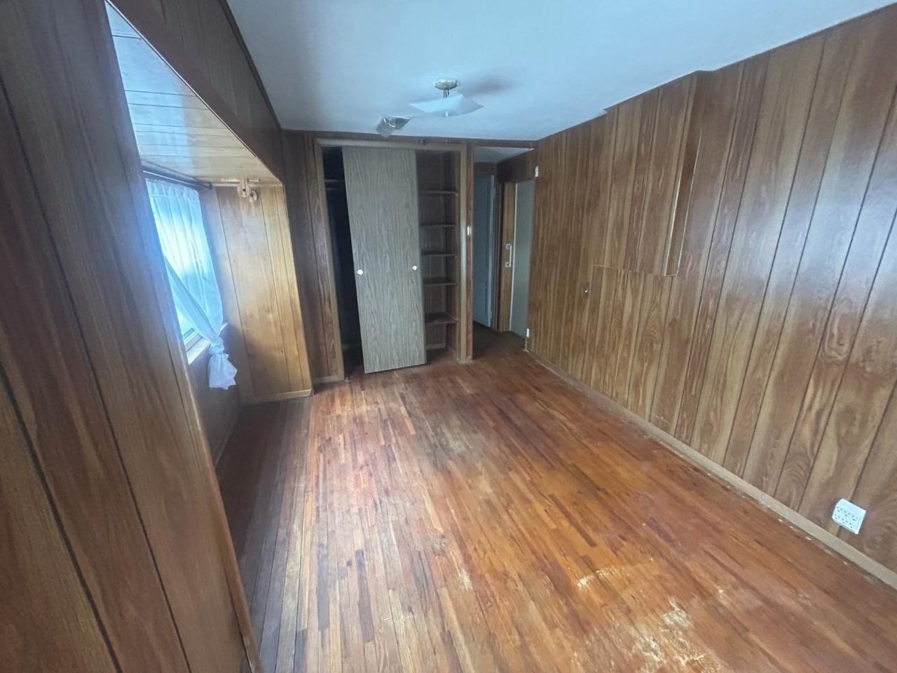 1301 E 9th Ave - Photo 5 of 8