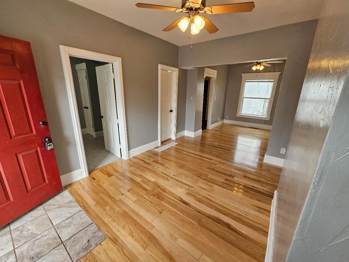 1807 E 37th Ave - Photo 3 of 20