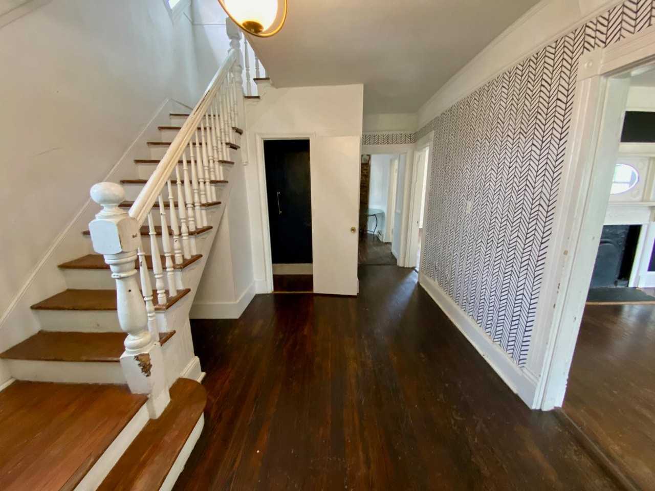 800 Pierce St - Photo 2 of 11