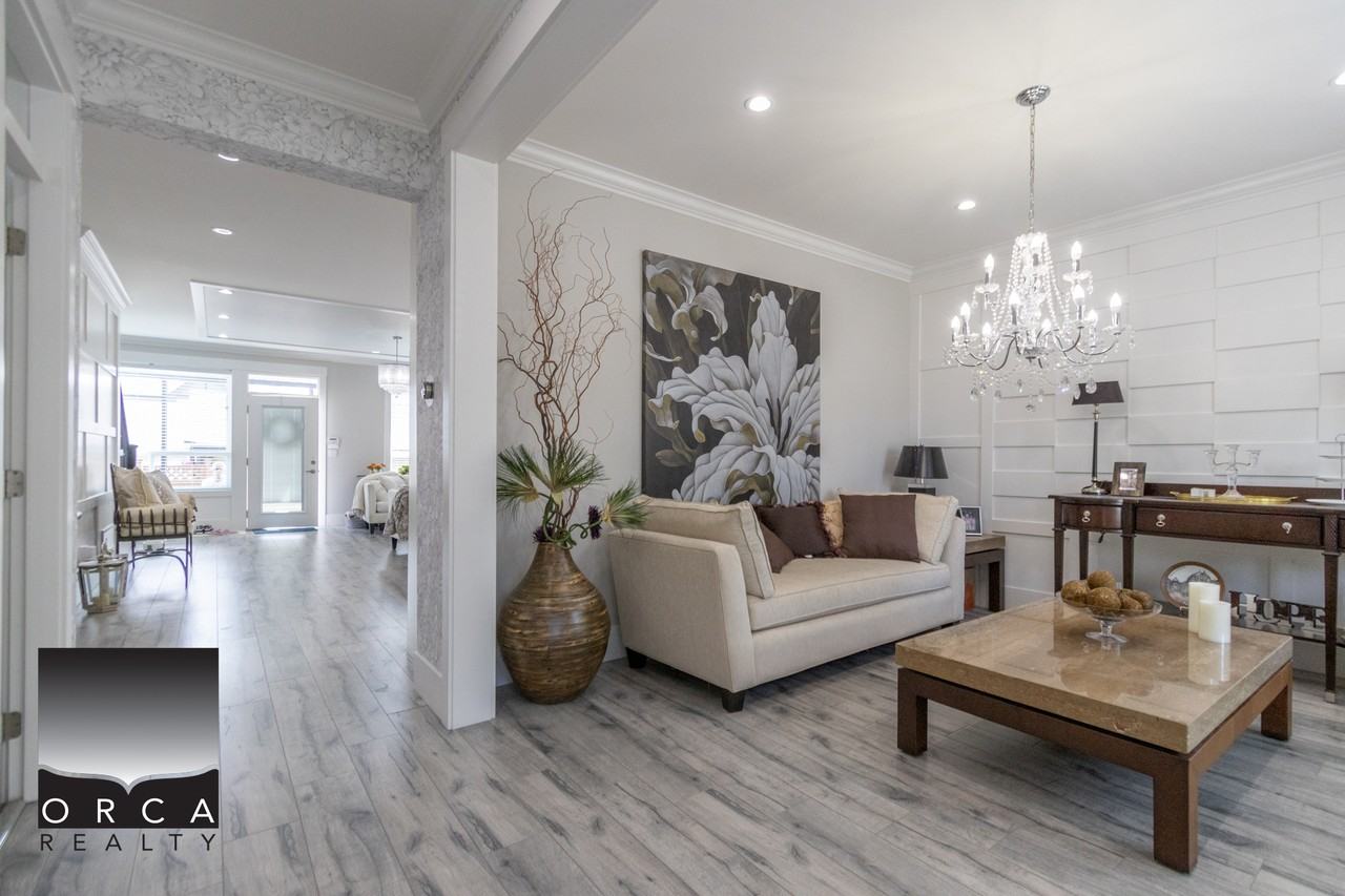 7696 211 St - Photo 2 of 30