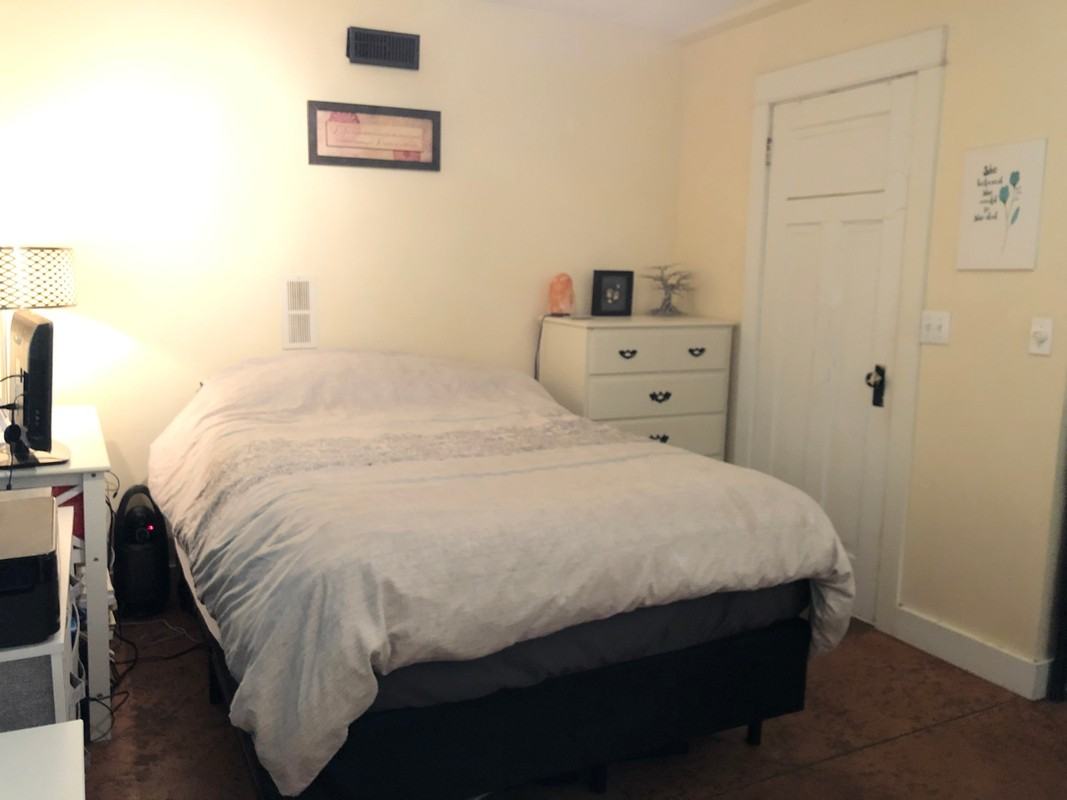 2912 Windsor St - Photo 2 of 16