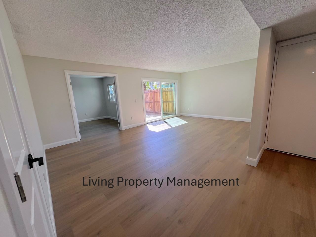 18912 Valley Cir #A - Photo 6 of 17