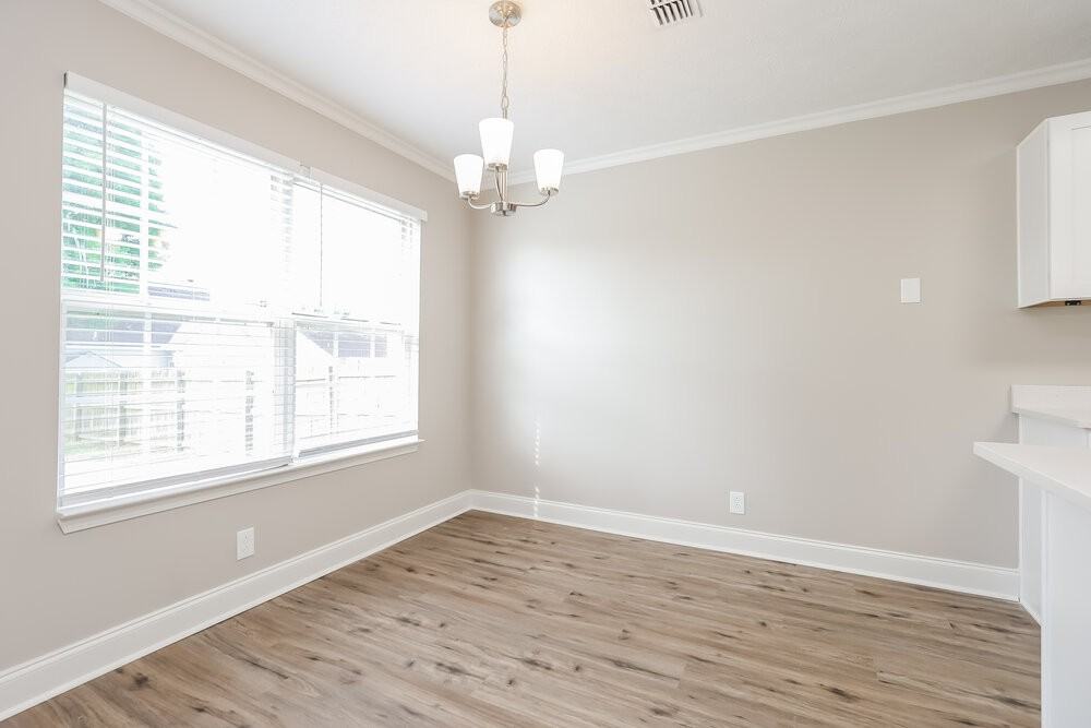 1195 Saint Andrews Dr - Photo 5 of 16