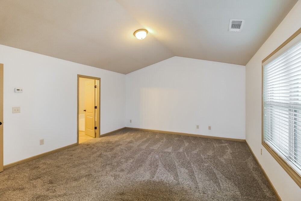 3308 Sag Harbor Ct - Photo 7 of 17