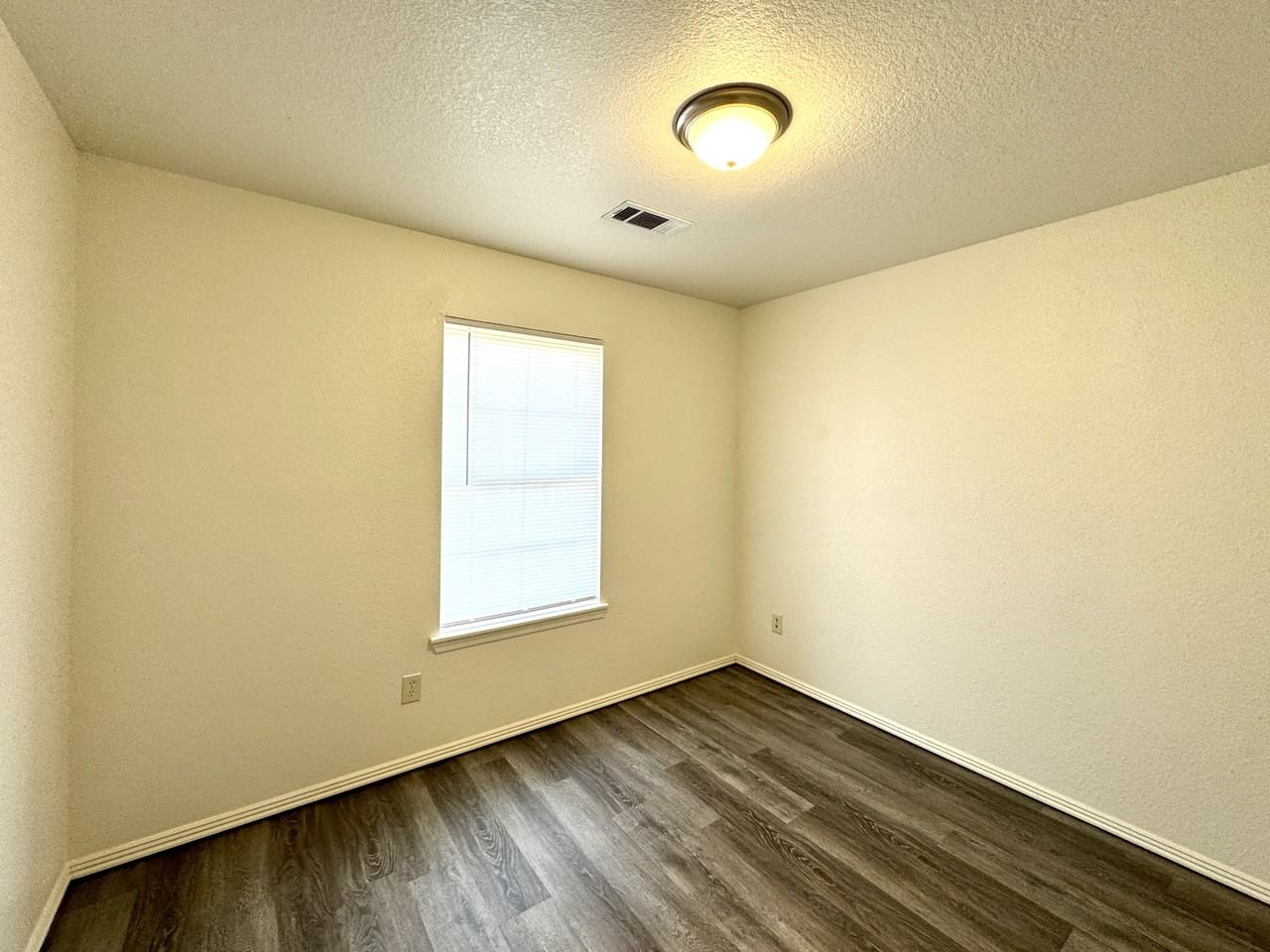 128 Lanita Cir #1 - Photo 7 of 9