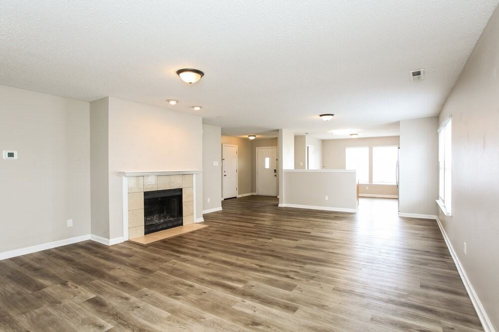 6785 W Stansbury Blvd - Photo 4 of 16