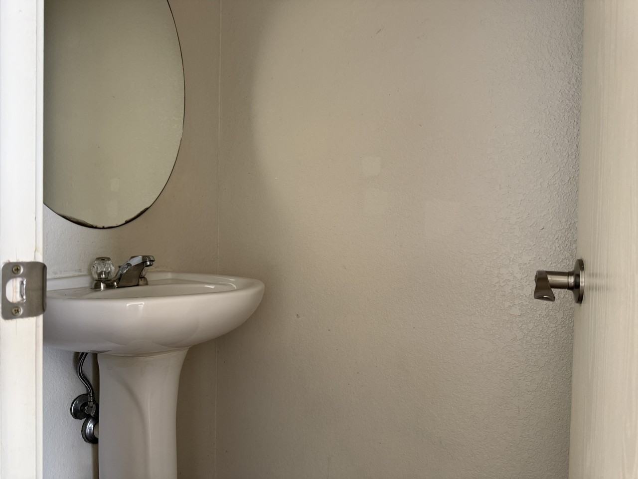 2101 Tahoe Ct #A - Photo 4 of 10