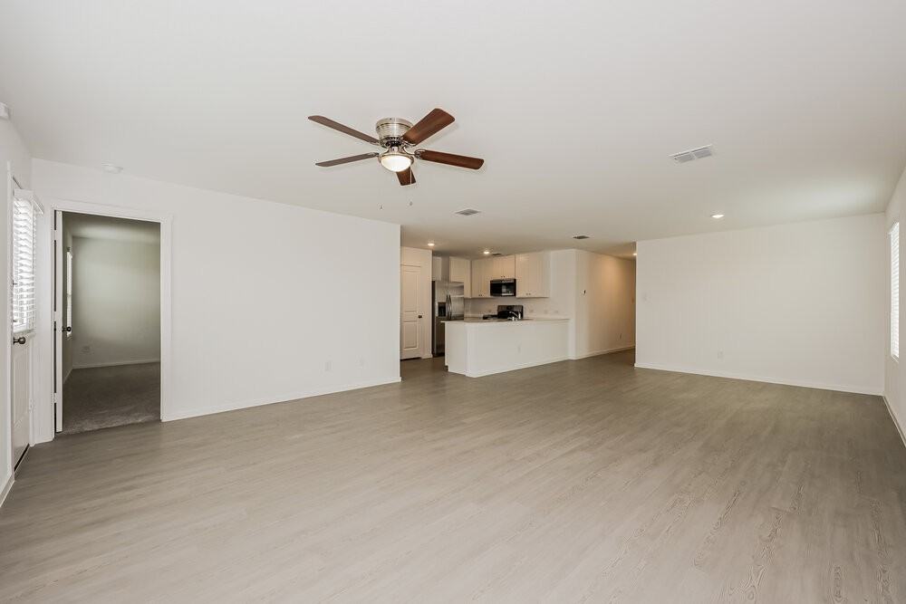 10704 Gun Barrel St - Photo 3 of 16