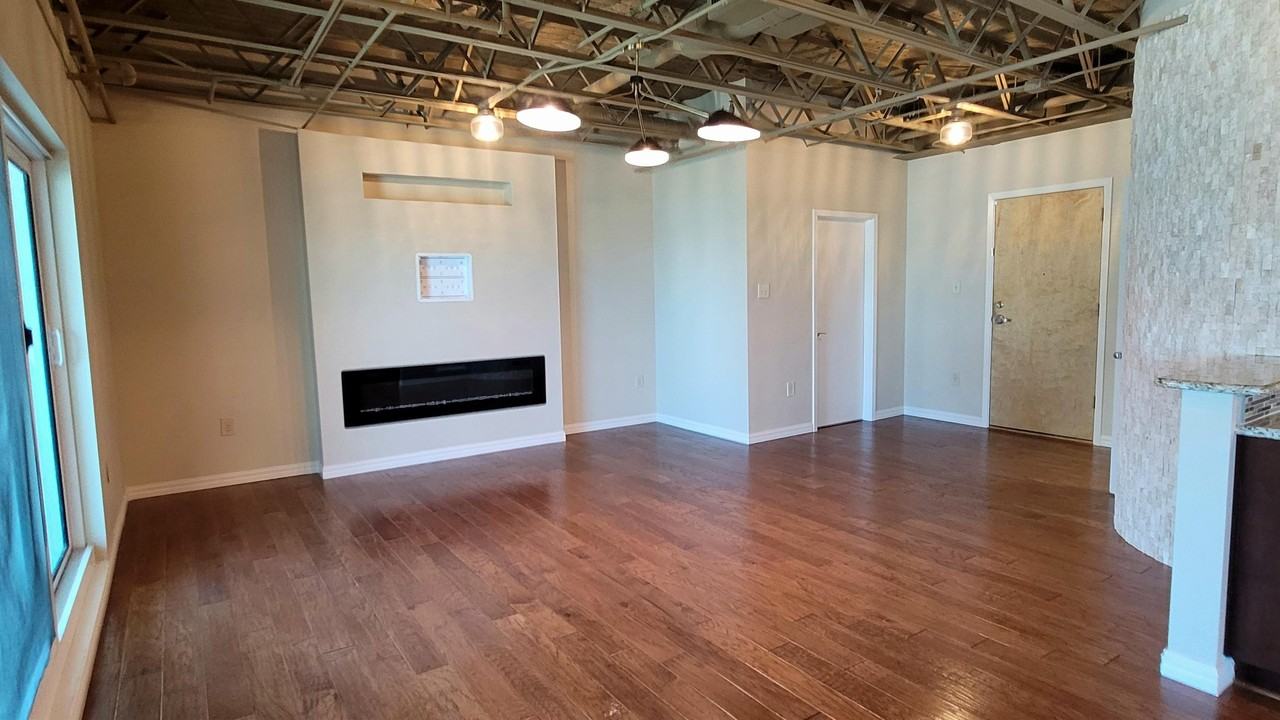 901 North Upper Broadway - 1 #1 - Photo 5 of 31