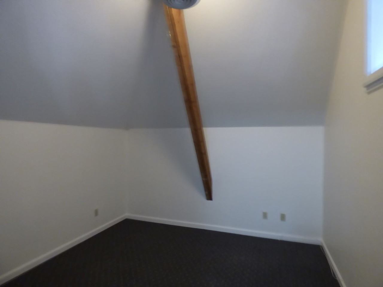 546 Atwood St - Photo 5 of 15