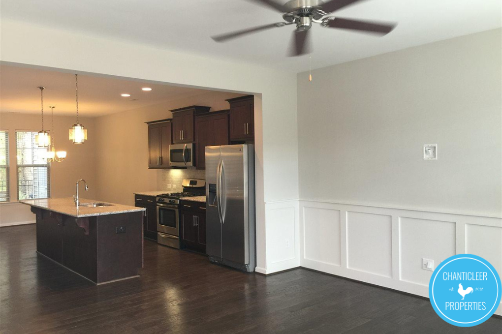 1007 Metropolitan Dr #1 - Photo 3 of 9