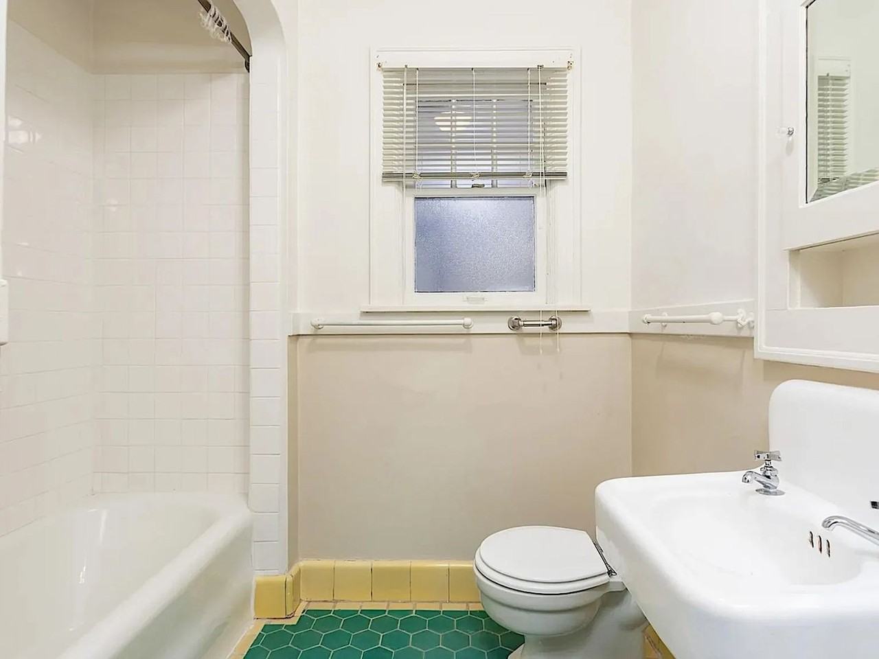 708 NW 19th Ave. - Photo 5 of 50