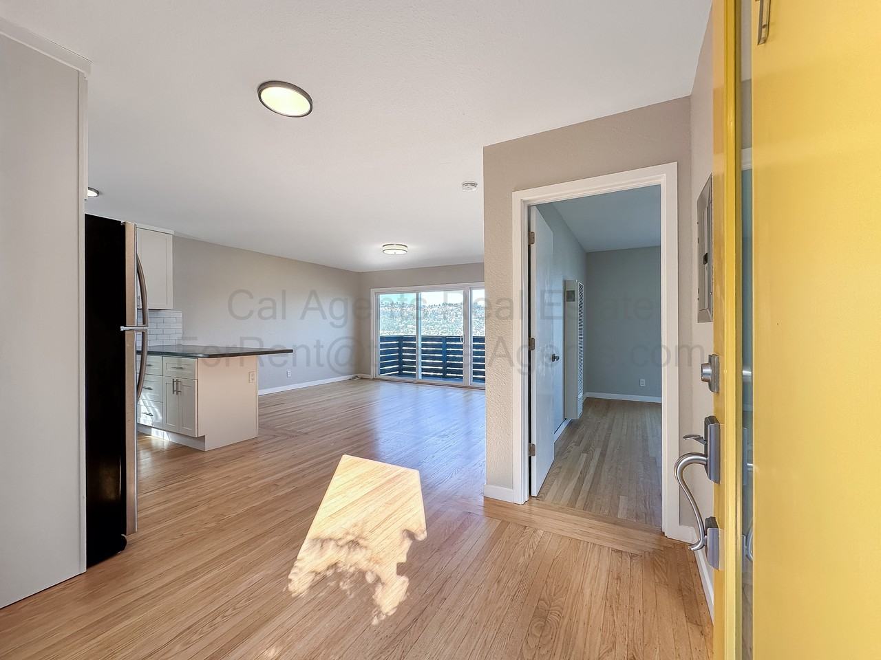 785 Taft Ave #1 - Photo 6 of 10