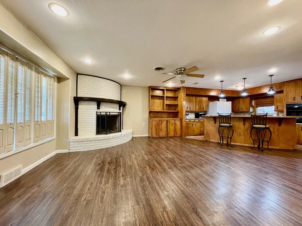 4816 15th St #1 - Photo 4 of 27