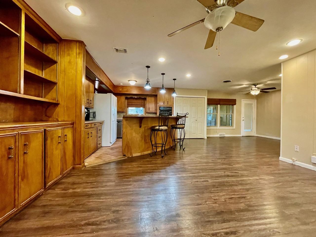 4816 15th St #1 - Photo 5 of 27