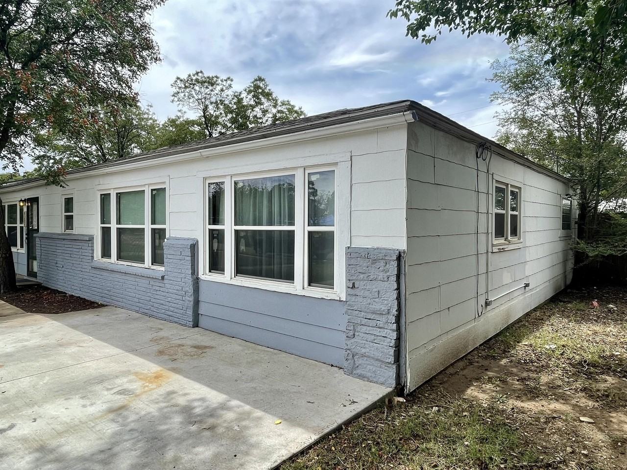 4205 41st St #1 - Photo 2 of 37