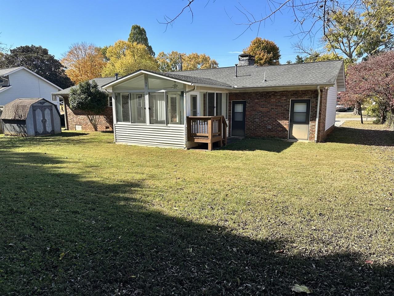 1760 Scenic Dr #1 - Photo 4 of 16