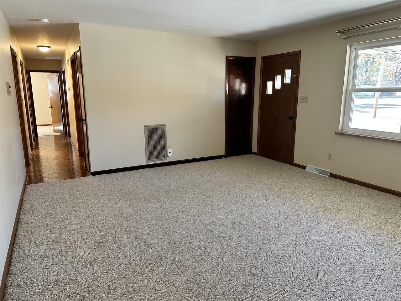 1760 Scenic Dr #1 - Photo 6 of 16