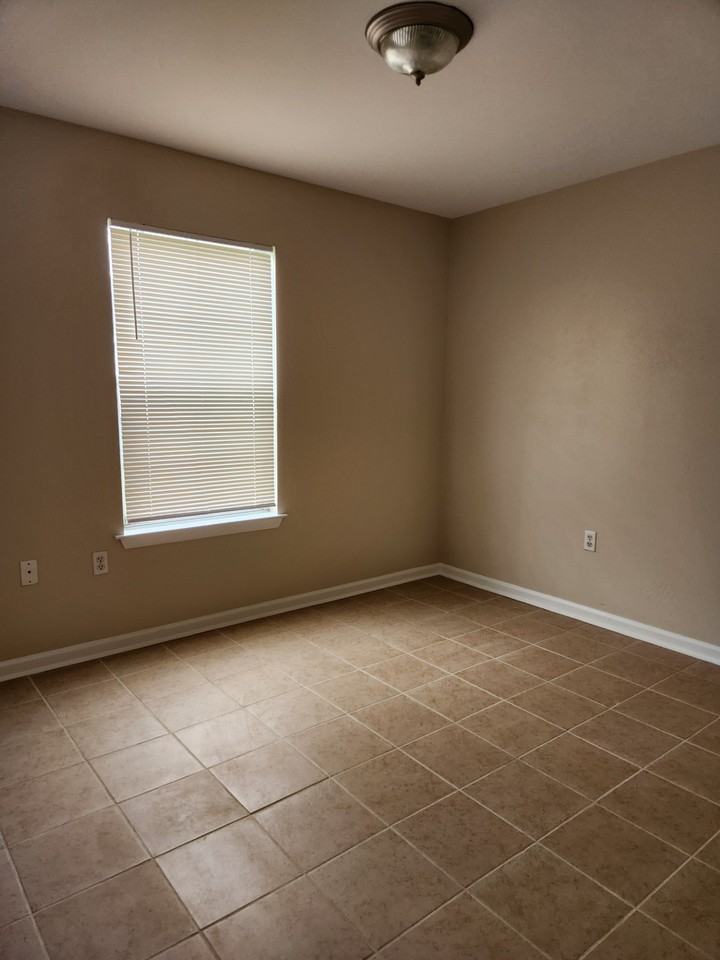 5315 Mcclelland Dr #1 - Photo 7 of 16