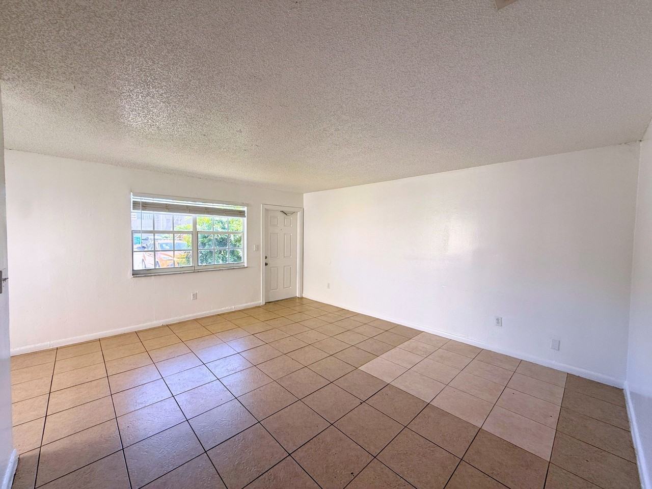 3741 Sw 59th Ter #2 - Photo 3 of 16