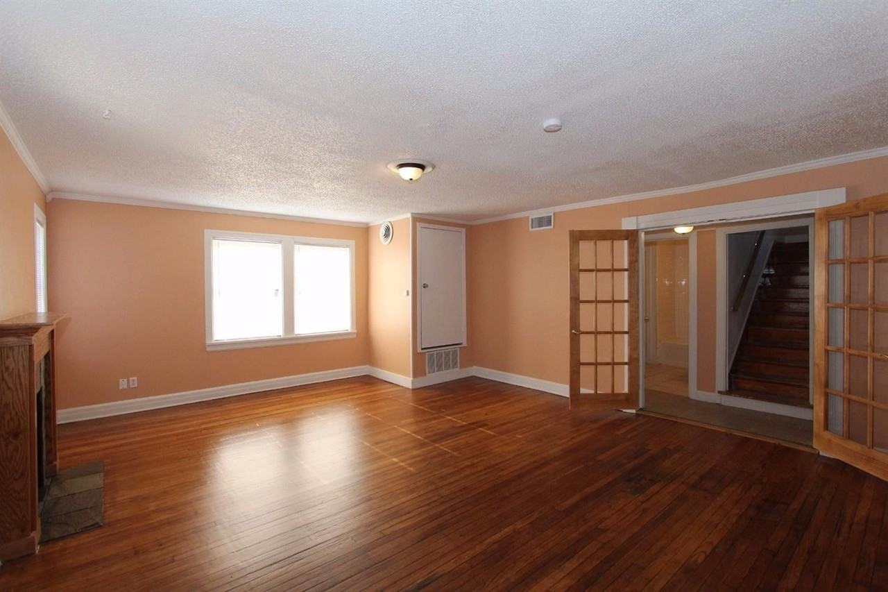 2203 20th St #1 - Photo 2 of 10