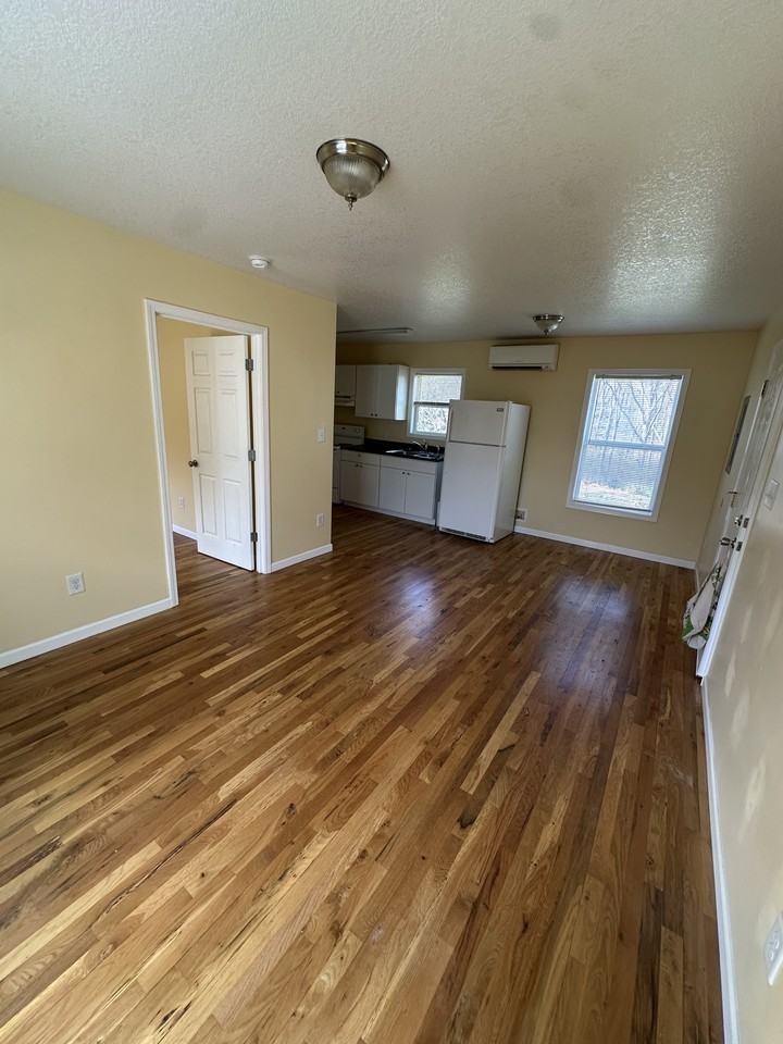 165 Marietta St #165 - Photo 4 of 10