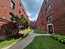 7021 N Glenwood Ave #3S - Photo 1 of 1